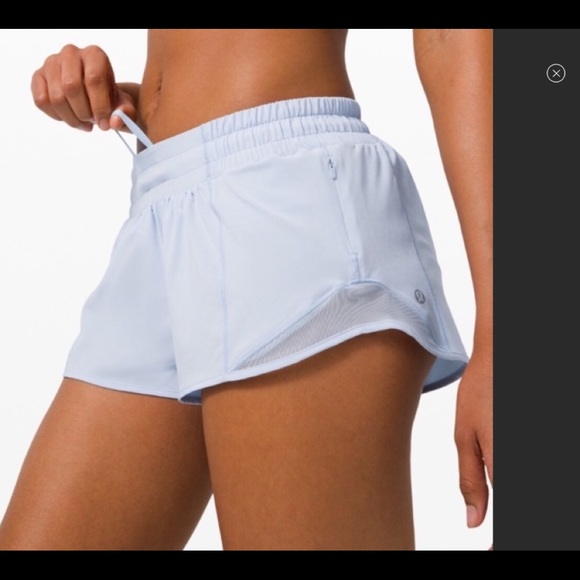 NWT Lululemon Hotty Hot LR Shorts 2.5 “ - Picture 2 of 4